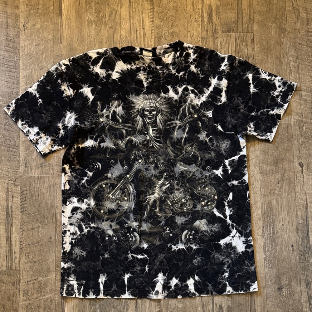 Jay’s Rock - Men's Black and White Graphic Tee w/ Metal Details - Size L